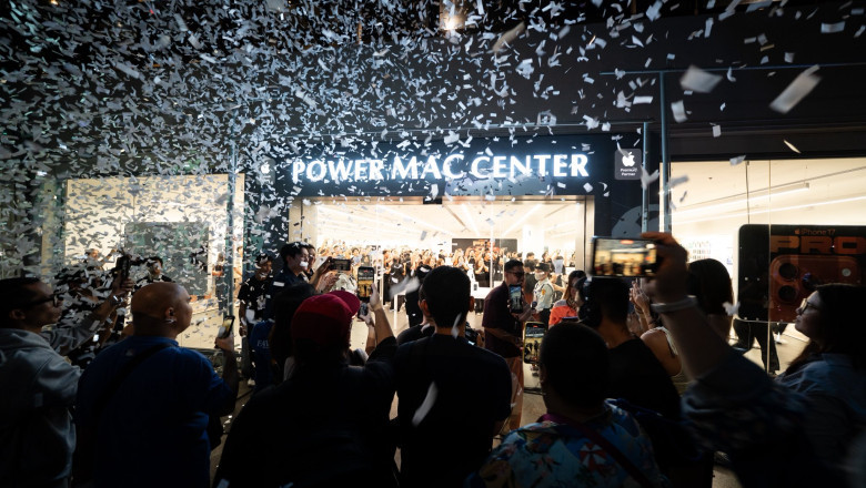 Apple Premium Partner stores host iPhone 17, iPhone Air midnight launch Power Mac Center blends spectacle and heart in the latest device drops