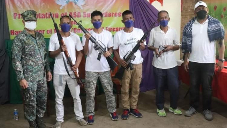 5 ASG members surrender in Basilan, Sulu