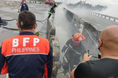 Fire razes 20 houses down Bolton Bridge