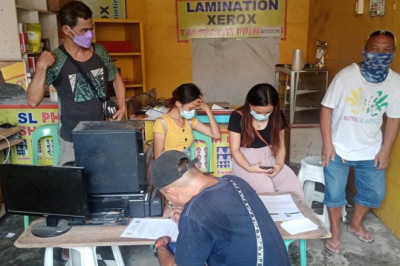 Tigbuhat ug peke nga vaccination card sa Digos dakpan