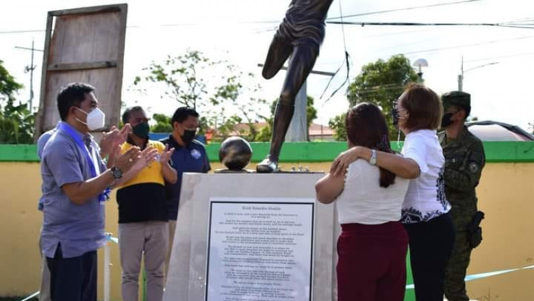 Masbate City unveils statue of slain FEU football star