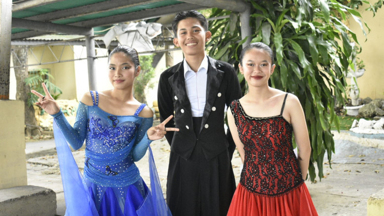 Tibungco Dancesport Team wins 5 medals in  Online Dancesport Competition