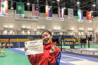 Pinay fencer wins 3 golds in  South East Asia Pacific Fencing Championships