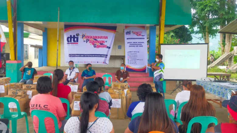 DTI-Davao de Oro completes distribution of livelihood kits to 300 individuals