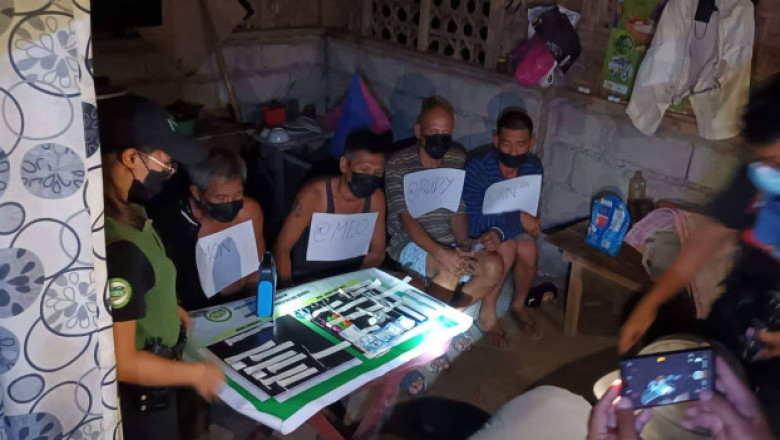 Drug den demolished; 4 suspects nabbed