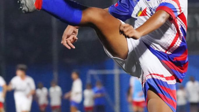 2 Davaoenos reinforce Makati FC in Singapore football tourney
