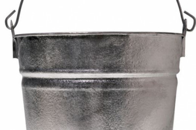 Baby girl drowns in pail of water