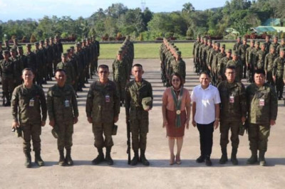 Former NPA leader leads 107 graduates of 10th ID Candidate Soldier Course
