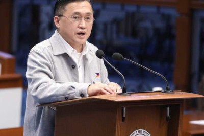 Bong Go urges PhilHealth to increase dialysis sessions in 2023