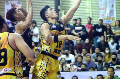 Davao Allstars stuns Mavs Phenom
