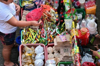 11,000 marginalized workers get cash aid from First Congressional District Office, DOLE