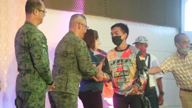 75 ex-NPA rebels in Davao de Oro get P3.97-M cash aid