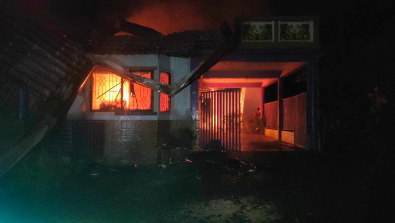 Lightning razes house in Tugbok