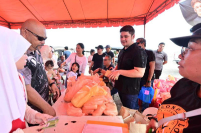 Over 2,000 fisherfolks receive aid from Rep. Paolo Duterte
