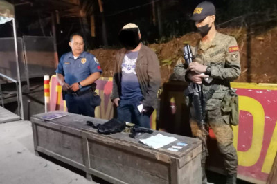 Shabu, gun seized in Davao City checkpoints