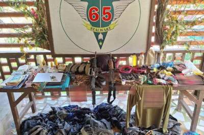 5 NPA rebels surrender, 7 guns seized in Agusan Sur, Bukidnon