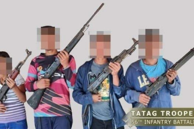 4 alleged NPA rebels surrender in Bukidnon