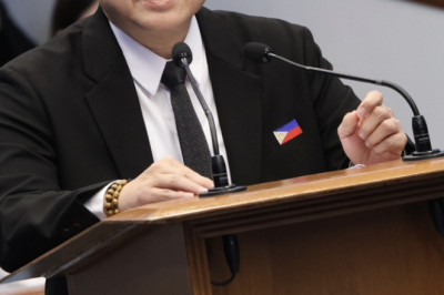 Sen. Go stresses need to continue probe on Bell-Kenz Pharma