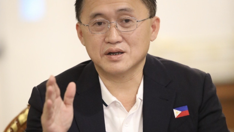 Sen. Go supports new tranches of salary increases for government employees