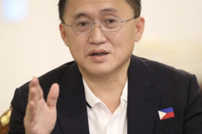 Sen. Go supports new tranches of salary increases for government employees