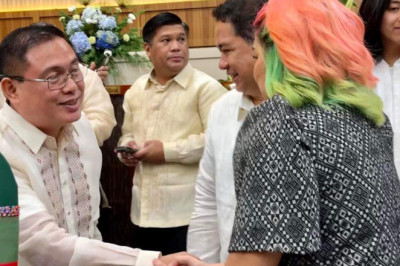 Davao City Council recognizes Dabawenya photographer