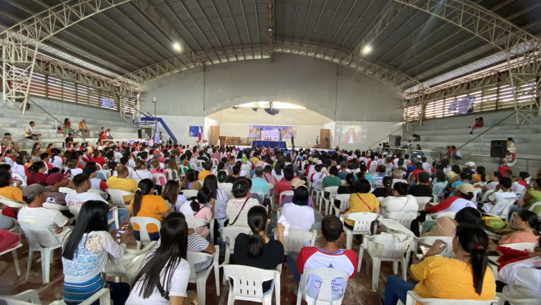 Sen. Go extends support to displaced workers in Misamis Oriental