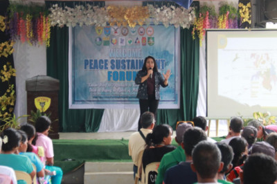 445 ex- NPA members,  supporters embrace peace in Davao City