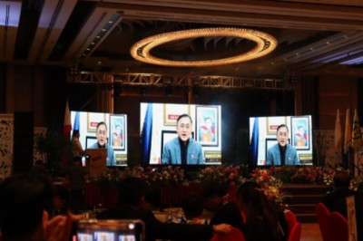 Bong Go honored as Public Service Hall of Fame awardee at the Golden Globe Annual Awards for Business and Filipino Achievers