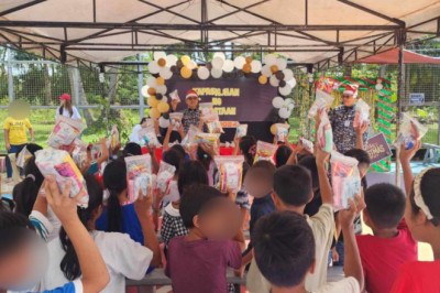 Families celebrate Christmas with PDLs at BJMP jail facilities