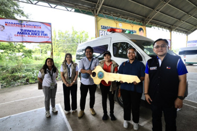 Sen. Bong Go highlights importance of healthcare access during ambulances turnover  in Davao Oriental