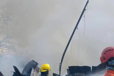 26 balay ugdaw sa sunog sa Toril; 2 angol