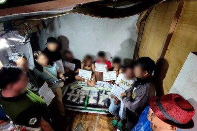 10 dakpan sa nabungkag nga drug den sa Tagum City