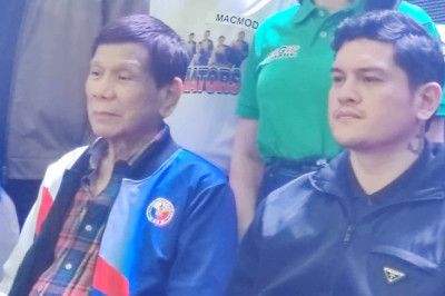 Duterte-Duterte tandem, nanguna sa survey sa UM IPO