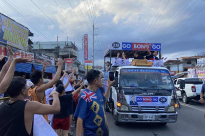 Sen. Bong Go rallies support for Duterte-allied candidates during Davao sortie and motorcade from Panabo City to Davao City