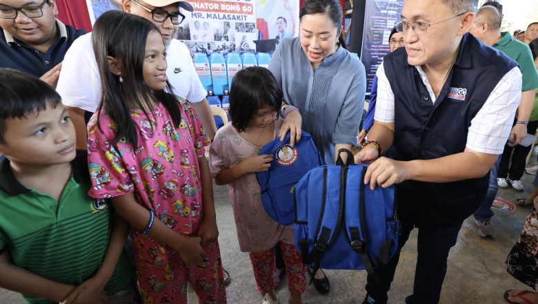 Sen. Bong Go extends additional aid to fire victims in Davao City; intensifies support for rebuilding efforts