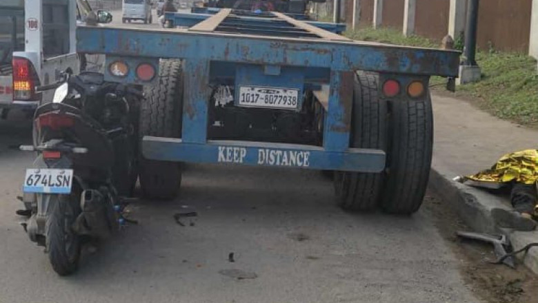 MOTOR RIDER, NABANGGA SA TRAILER TRUCK, PATAY