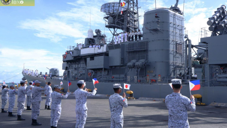 NFEM Holds Send-Off Ceremony for JMSDF Training Squadron Ships