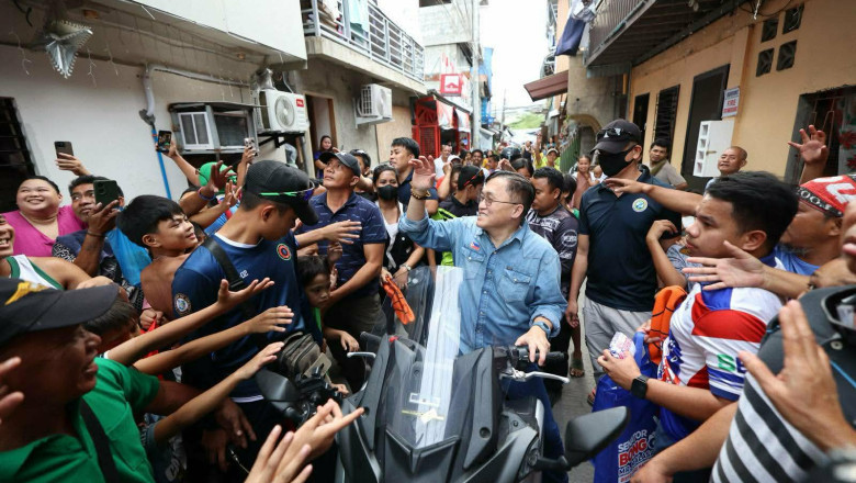 Sen. Bong Go visits and aids hundreds of fire-affected families in Davao City