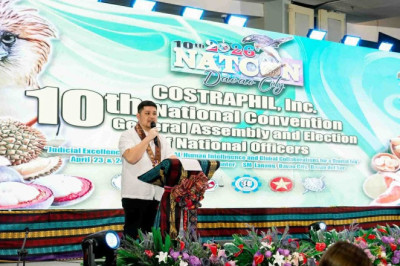 Duterte honors court stenographers’ quiet but vital role in justice system