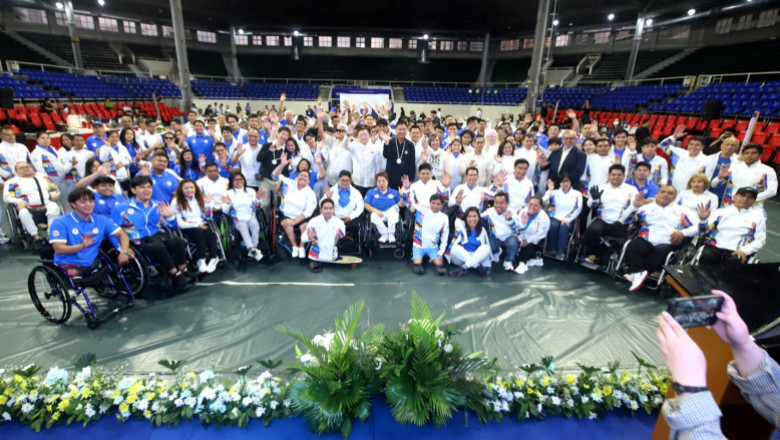 Bong Go pushes for stronger para-athletes support, honors para-athletes at incentives awarding