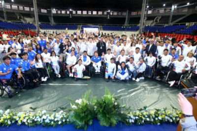 Bong Go pushes for stronger para-athletes support, honors para-athletes at incentives awarding
