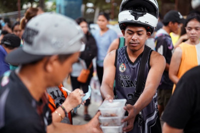 Dutertes Continue Assistance to Fire Victims in Barangay 19-B