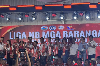 Bong Go reaffirms commitment to barangay empowerment as Malasakit Team attends Liga ng Barangay Lipa City Congress