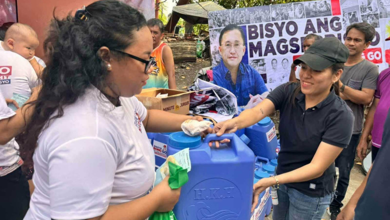 Bong Go aids fire victims in Davao City, checks on affected families